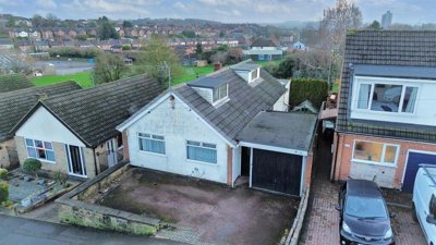 Property on Briarwood Avenue, NG3 6JQ