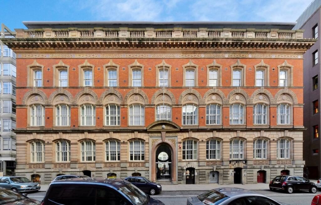 Property main image