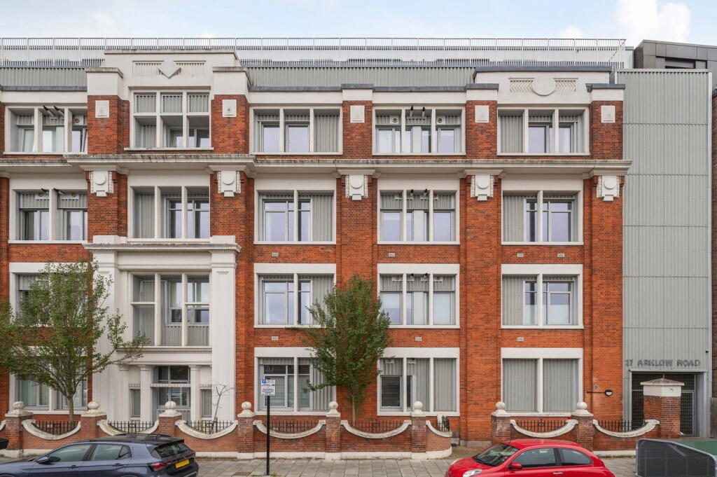 Property main image