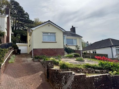 Property on Mount Pleasant Close, TQ12 5JH