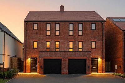 Property on Cromwell Lane, CV4 8AS