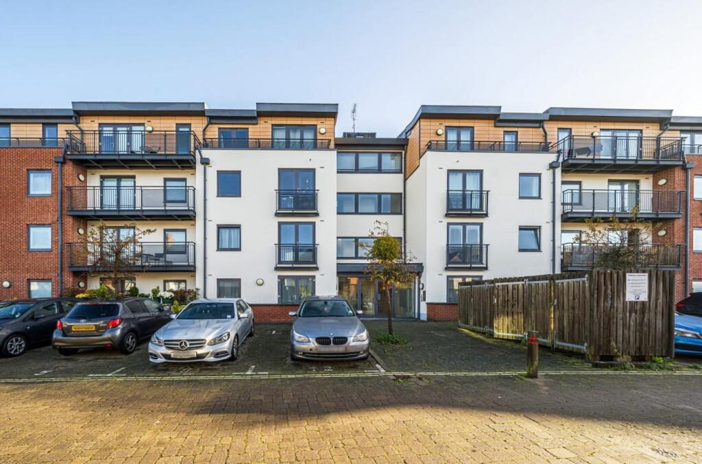 Property main image