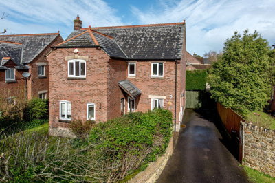 Property on Barton Green, TA3 7NA