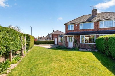 Property on Wedderburn Close, HG2 7QP