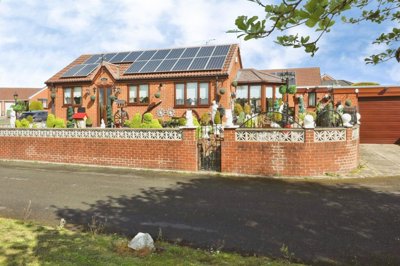 Property on Thornhill Road, DN11 8LQ