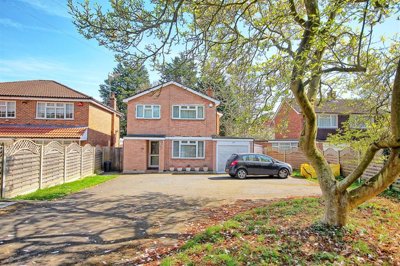 Property on Hoddesdon Road, SG12 8EQ