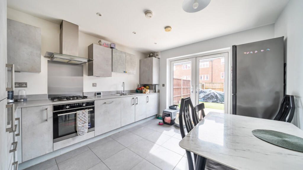 Terraced House
