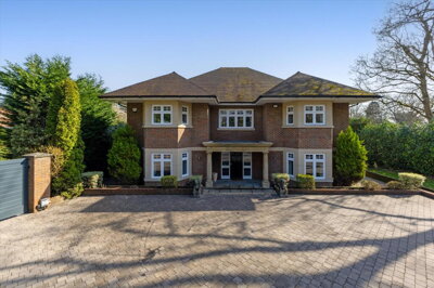 Property on Queens Hill Rise, SL5 7DP