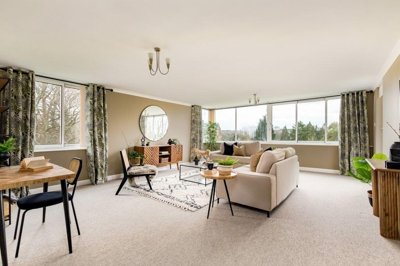 Property on The Avenue, BS9 1PE