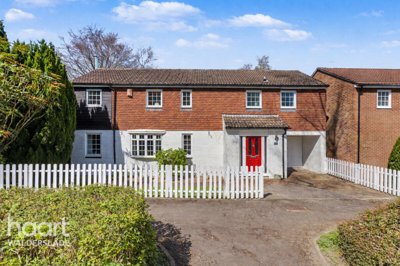 Property on Hurst Hill, ME5 9BX