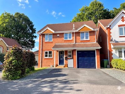 Property on Steinbeck Close, PO15 7EX