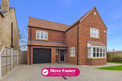 Property on Holmes Close, HU10 7GG