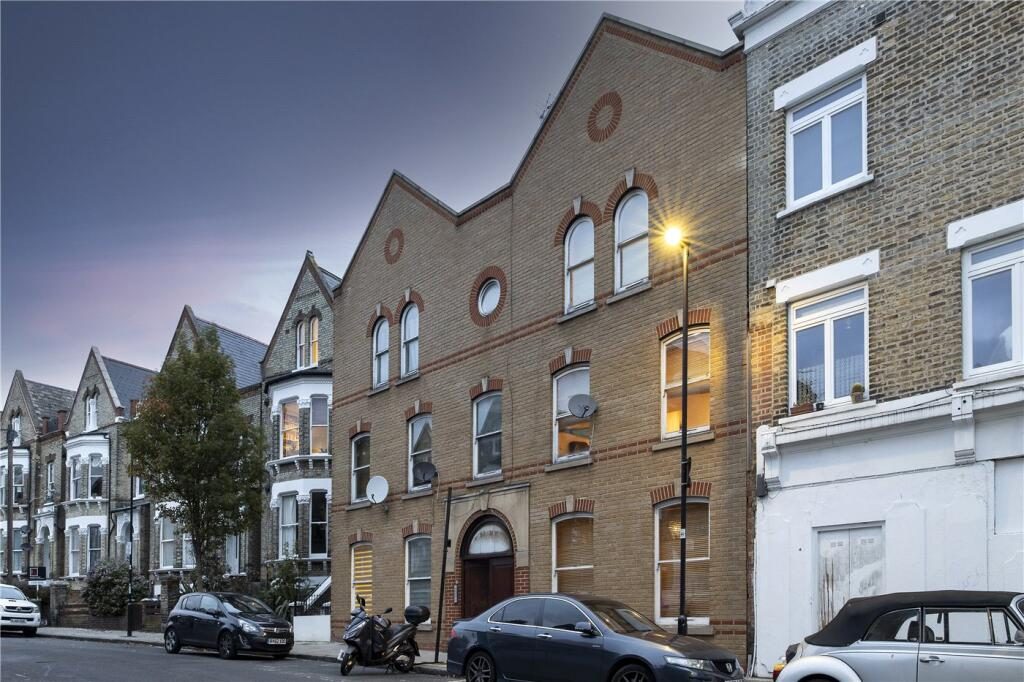 Property main image