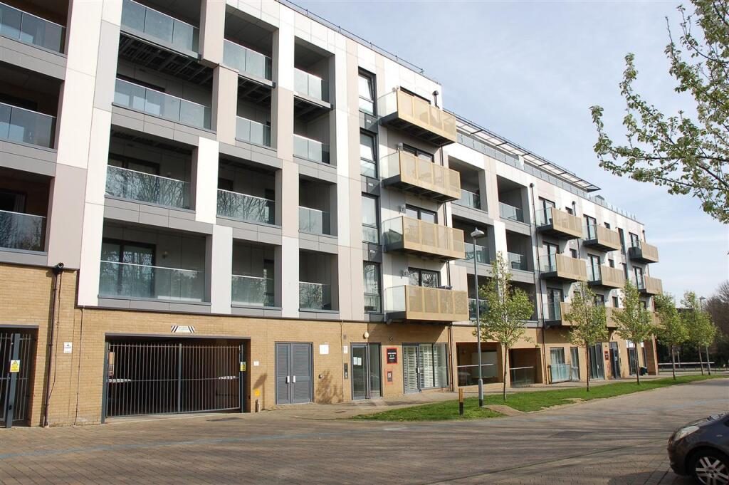 Property main image