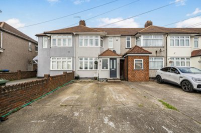 Property on Wellan Close, DA15 9PN