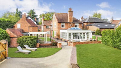 Property on Farmer Street, NG11 6PE