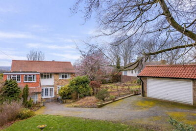 Property on Woodthorpe Lane, WF2 6RA