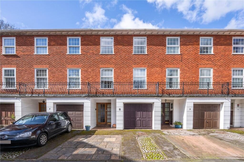 Terraced House