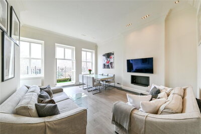 Property on Cadogan Square, SW1X 0DY