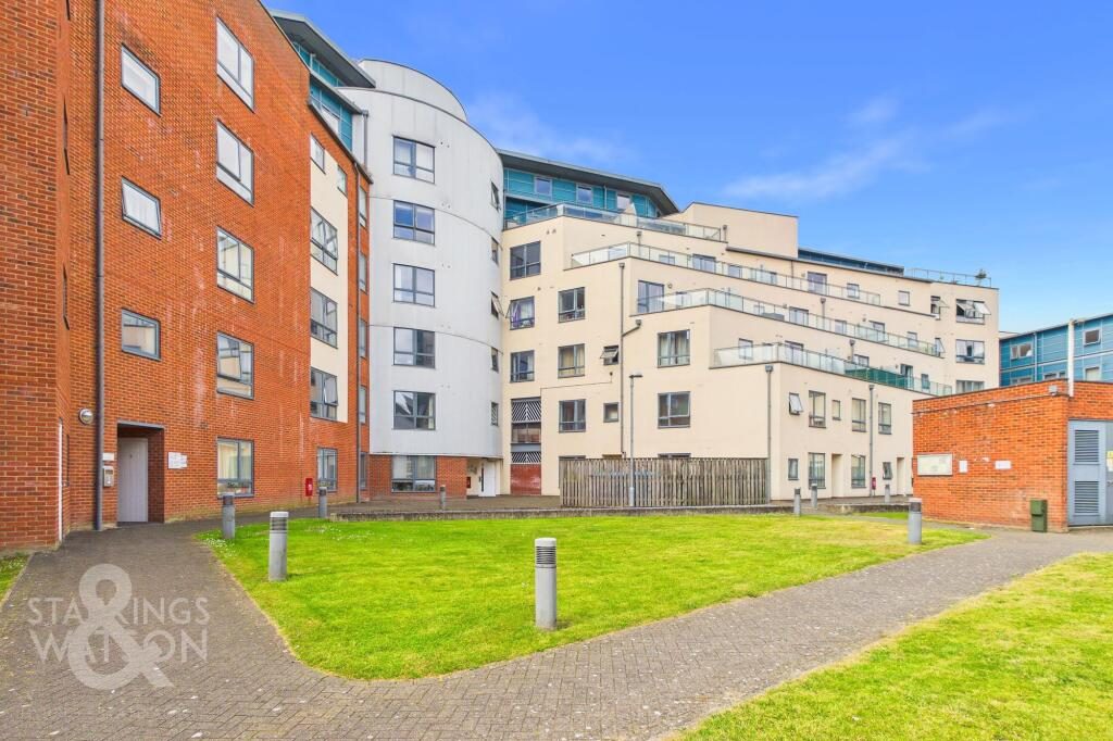 Property main image