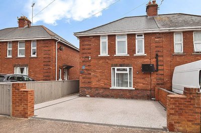 Property on Hawthorn Road, EX2 6DZ