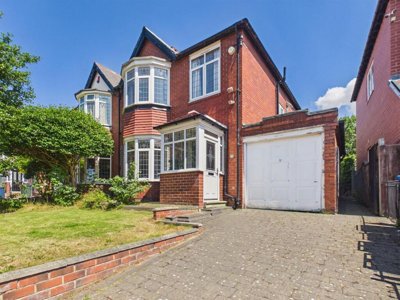 Property on Ashtrees Gardens, NE9 5BH