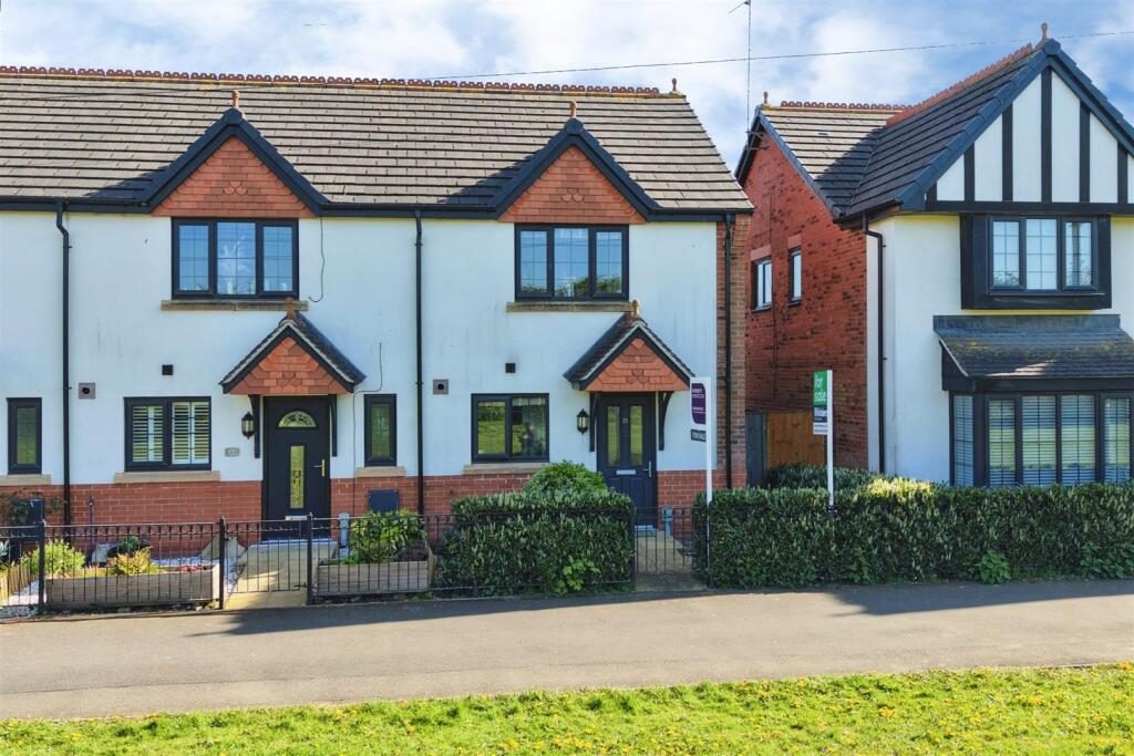 Terraced House