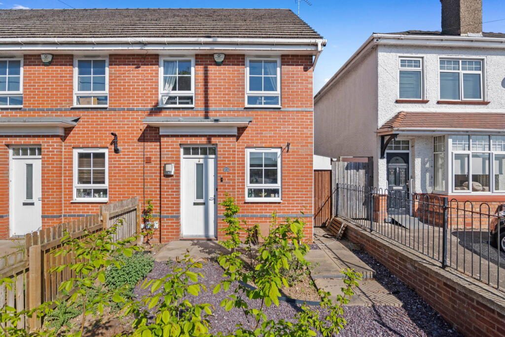 Terraced House