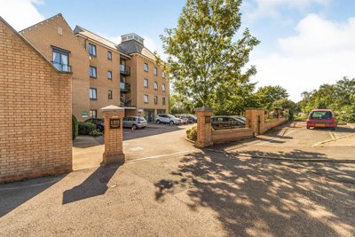 Property on Shortmead Street, SG18 0FE