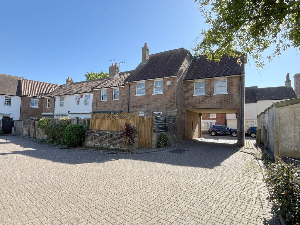 Terraced House