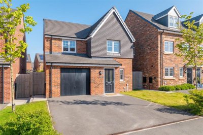 Property on Lapwing Grove, PR26 6AR