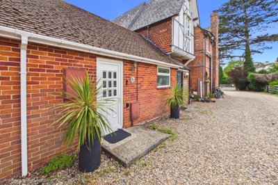 Property on Oxford Road, RG14 1PG