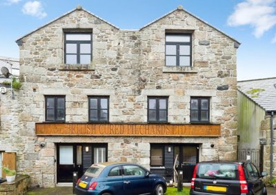 Property on Tolcarne, TR18 5QH