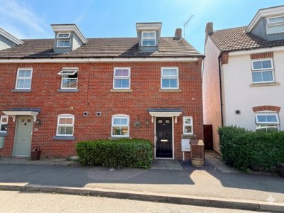 Property on Farnborough Drive, NN11 8AL