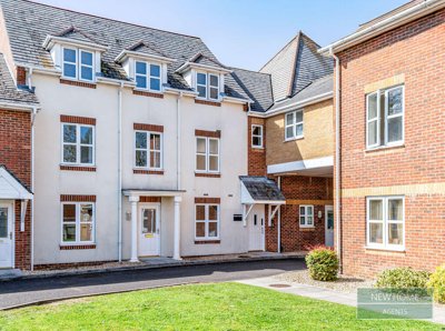 Property on Bells Lane, PO14 2UA