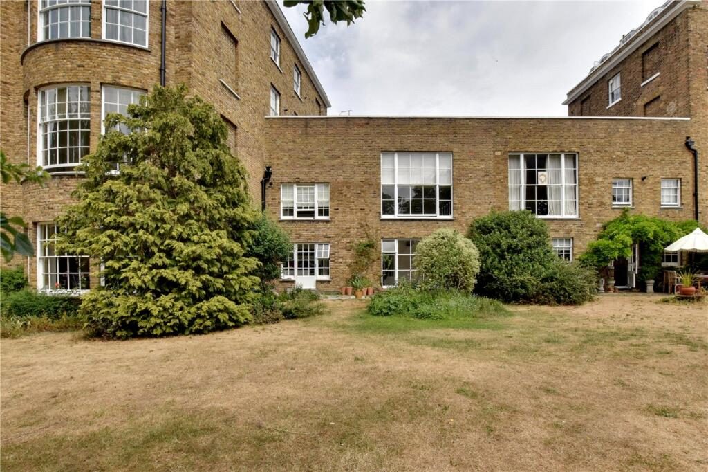 Property main image