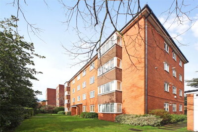 Property on Augustus Road, SW19 6EX