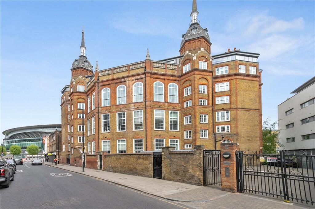 Property main image