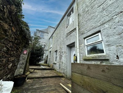 Property on TR15 2PZ