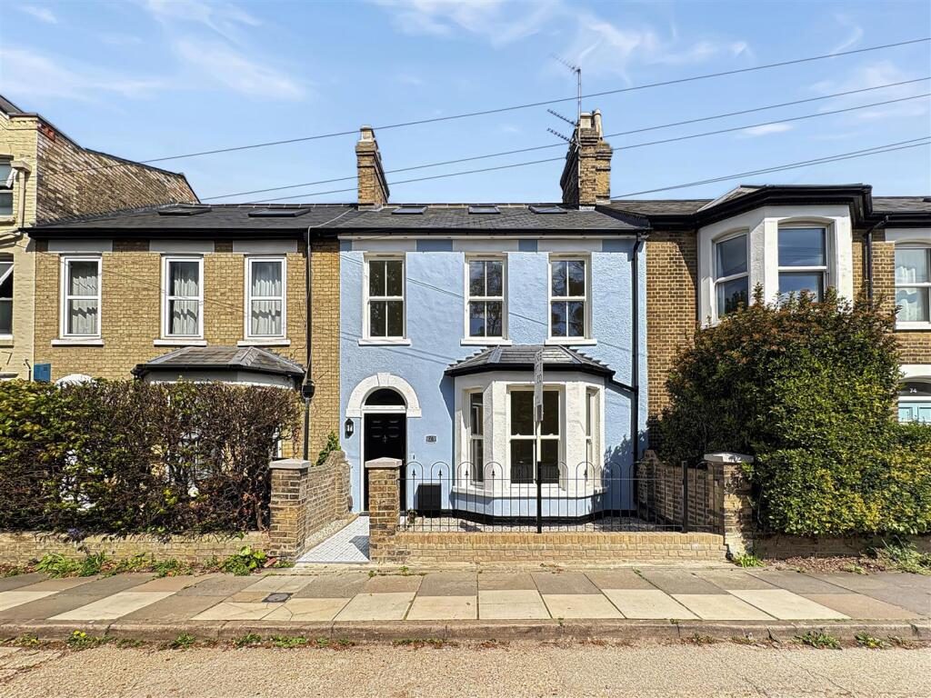 Property main image