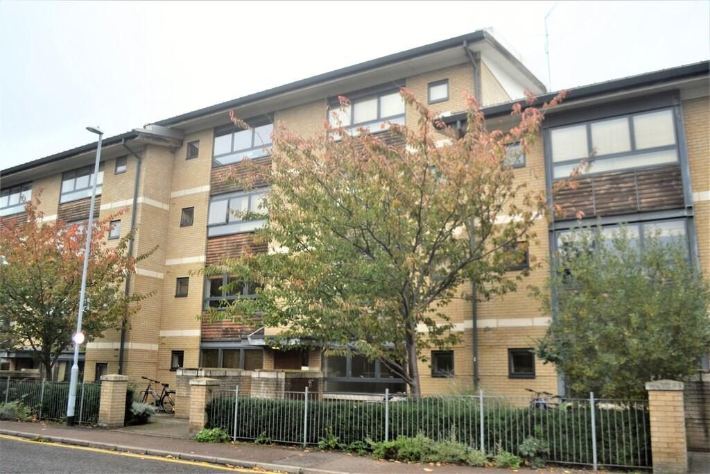 Property main image