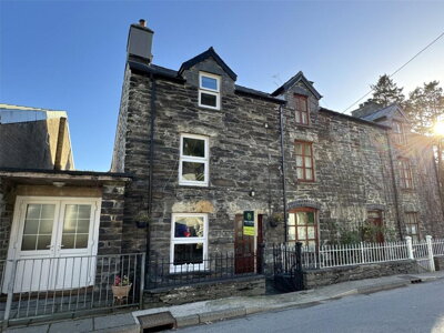 Property on SY20 9JA