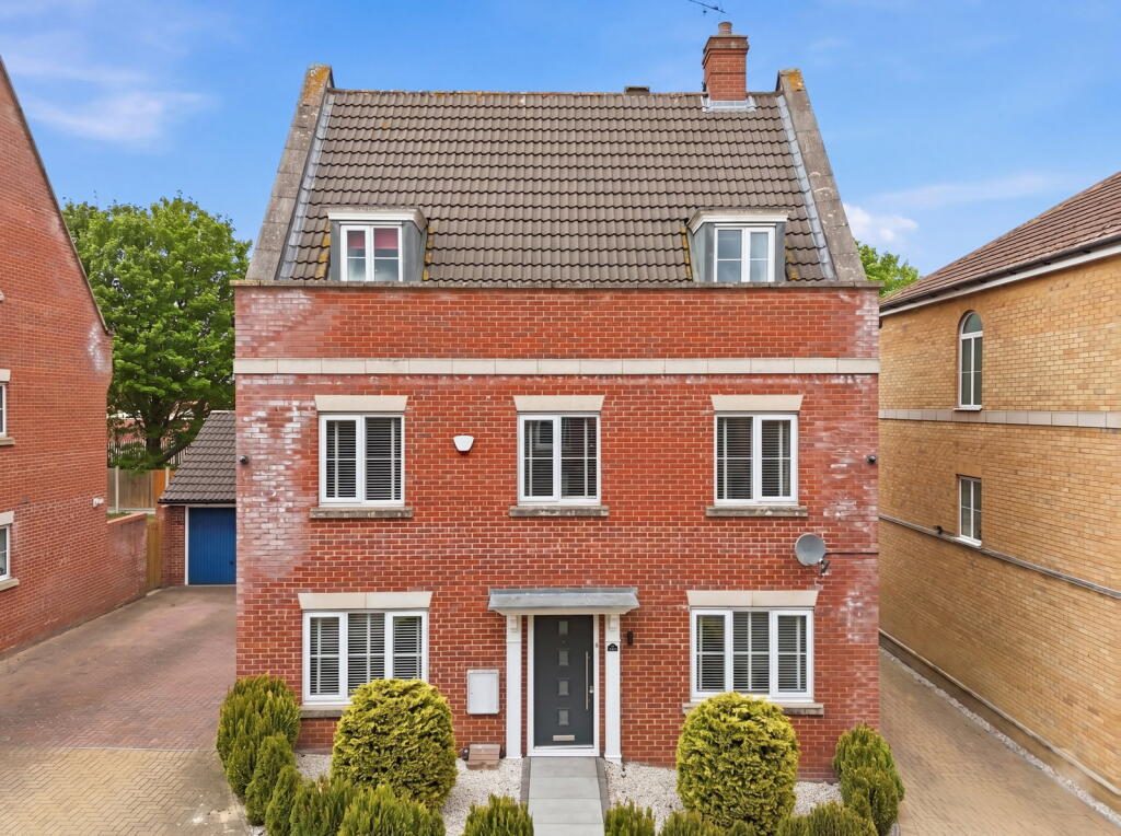 Property main image