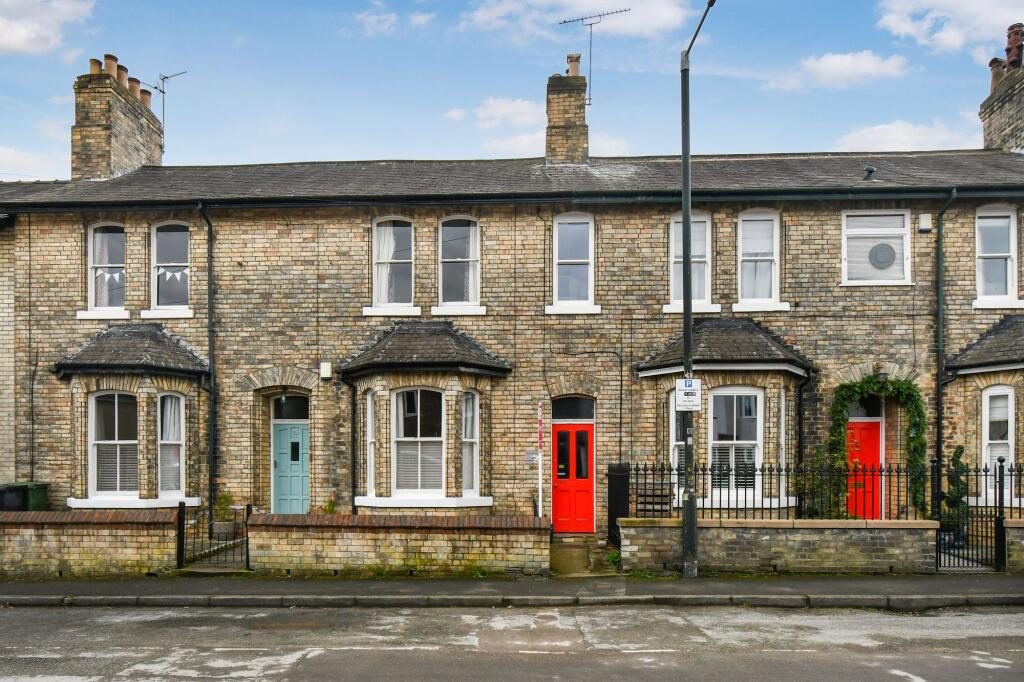 Property main image