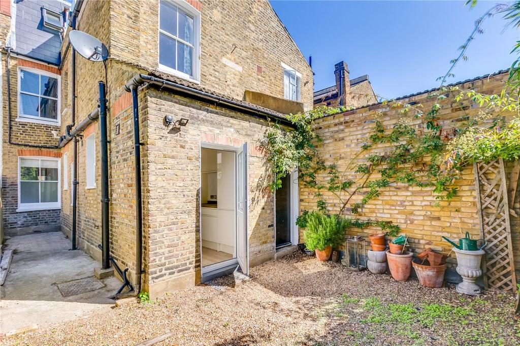 Property main image