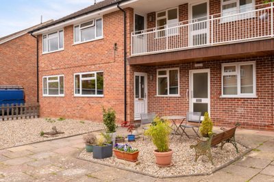 Property on Boundary Road, RG14 7PQ