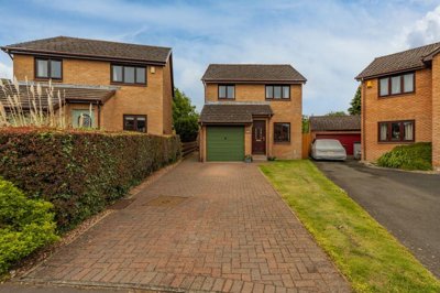 Property on EH30 9YQ