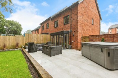 Property on Nant Gors-Fawr, SA4 3NF