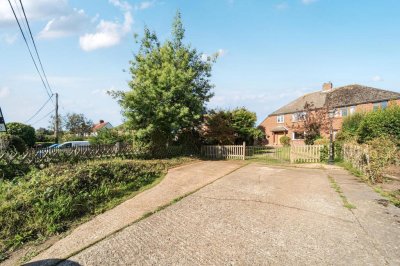 Property on Grove Road, CT3 1SA