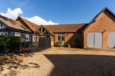 Property on LE14 2PP